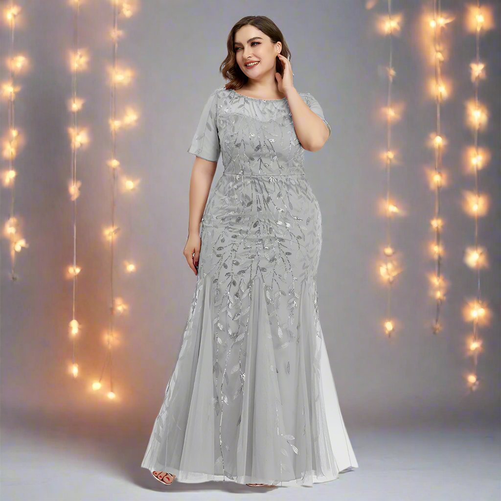 Plus-Size-Abendkleid mit Pailletten, Mesh-Stickerei und Meerjungfrau-Schnitt