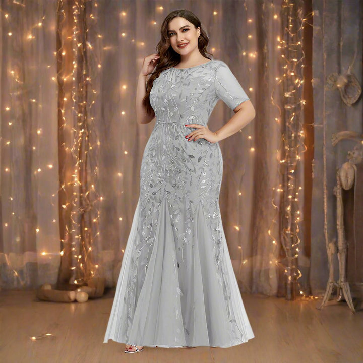 Plus-Size-Abendkleid mit Pailletten, Mesh-Stickerei und Meerjungfrau-Schnitt