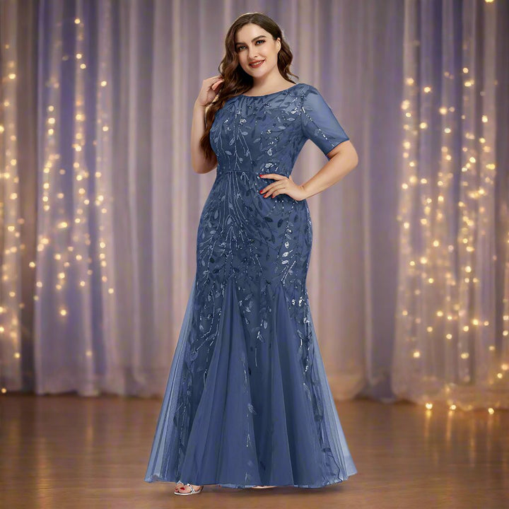 Plus-Size-Abendkleid mit Pailletten, Mesh-Stickerei und Meerjungfrau-Schnitt