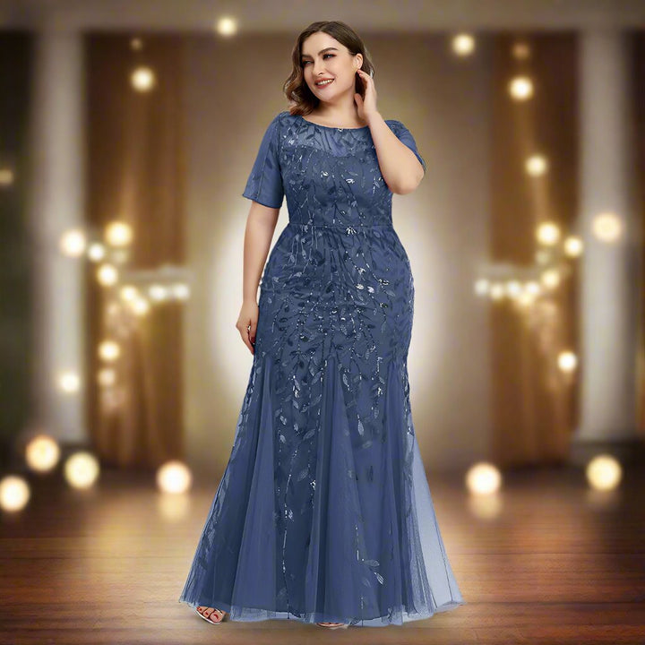 Plus-Size-Abendkleid mit Pailletten, Mesh-Stickerei und Meerjungfrau-Schnitt
