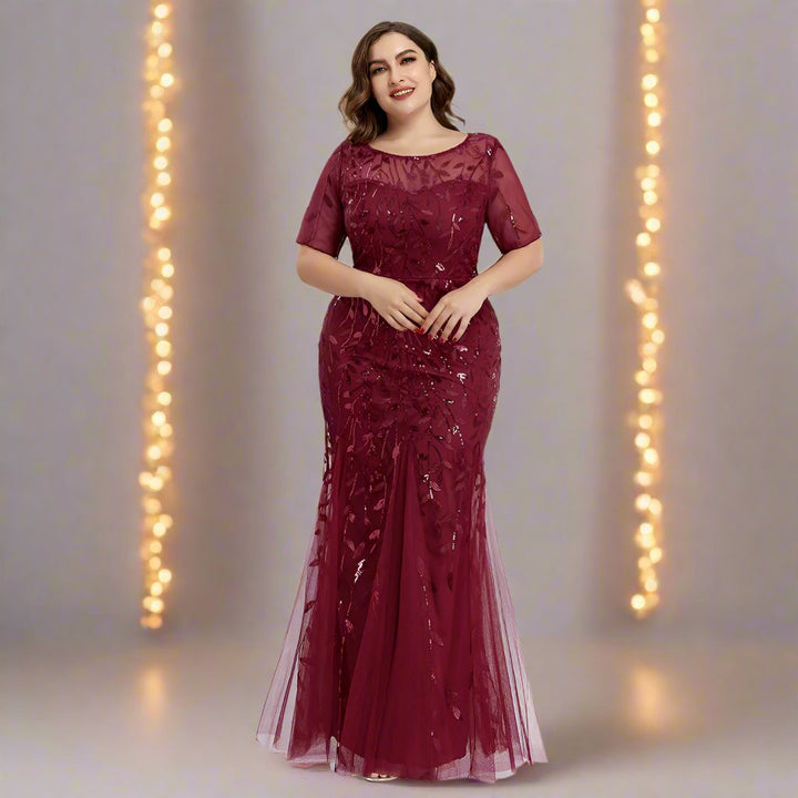 Plus-Size-Abendkleid mit Pailletten, Mesh-Stickerei und Meerjungfrau-Schnitt