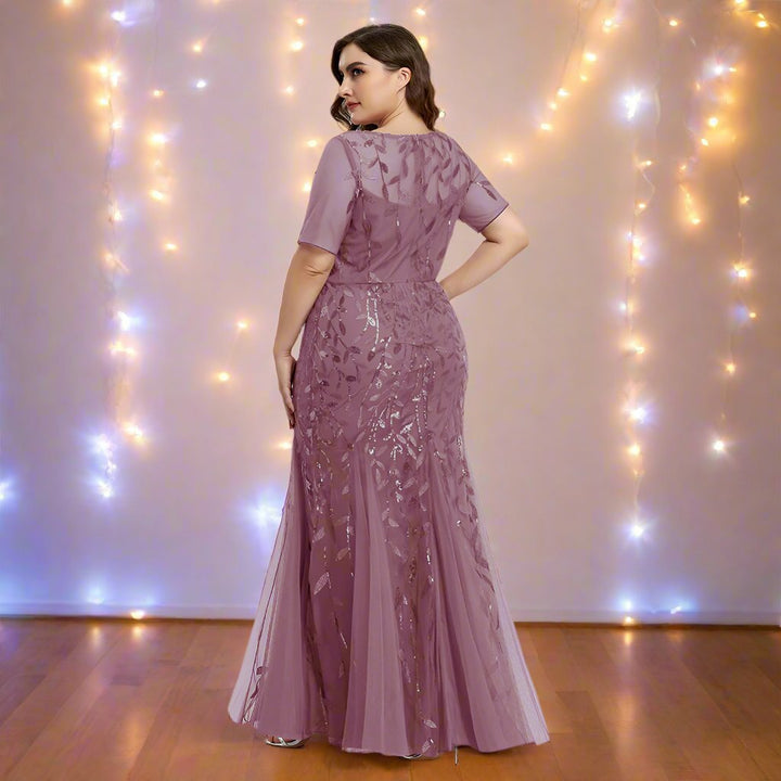 Plus-Size-Abendkleid mit Pailletten, Mesh-Stickerei und Meerjungfrau-Schnitt