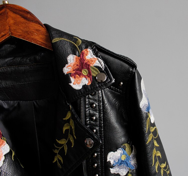 Blütenblumenjacke