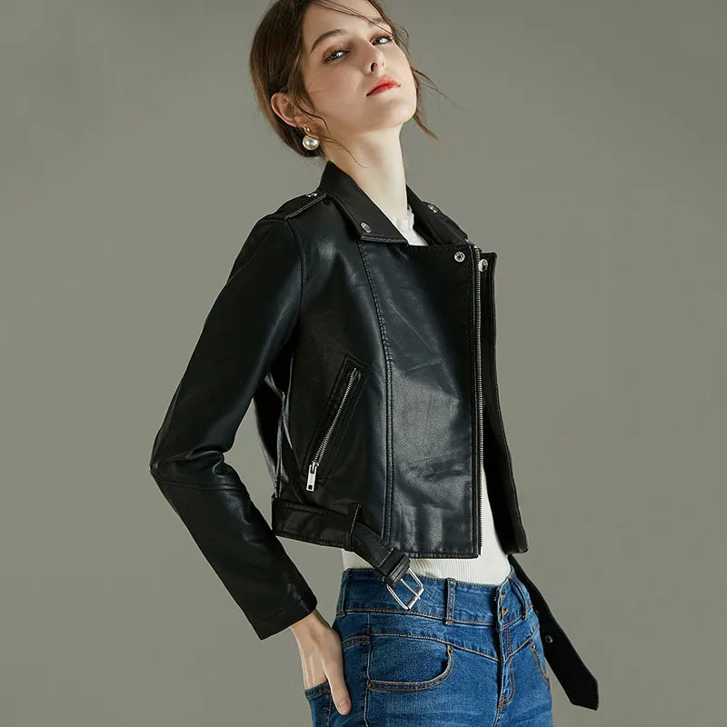 WW - Damen grüne Kunstleder Bikerjacke für eine mutige Kante