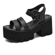 WW | Schwarze Plattform Chunky Sandalen