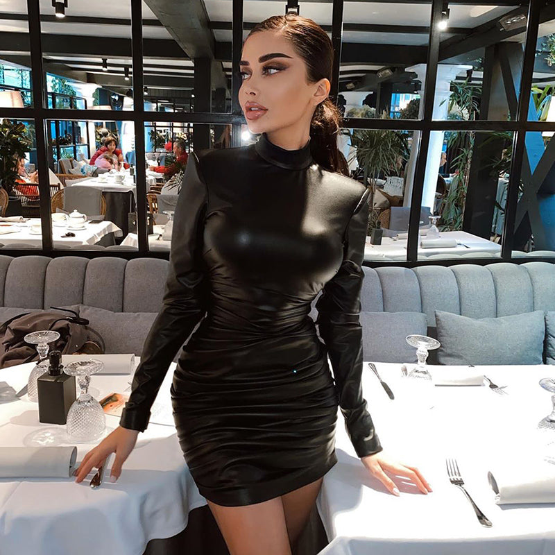 WW | Mini Kleid mit hohem Kragen und langen gerafften Ärmeln