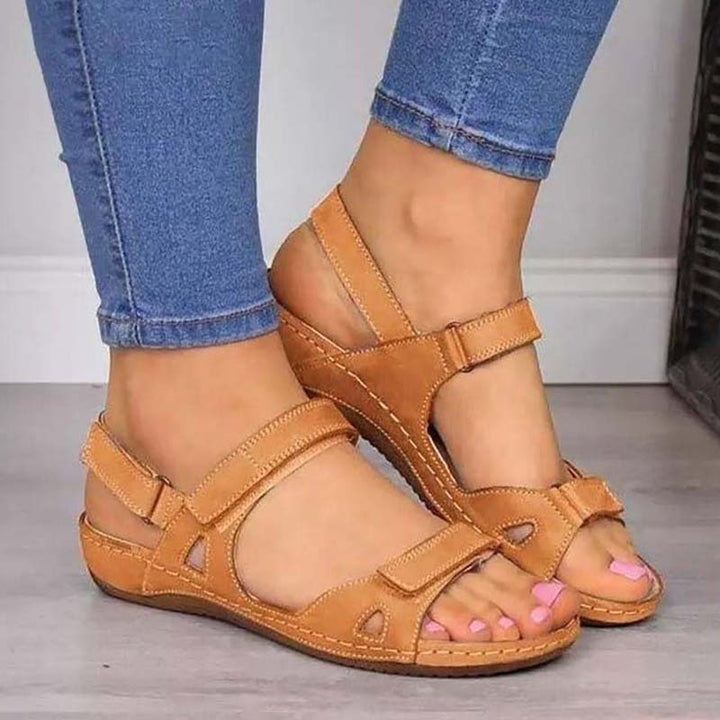 W&W Mode | Bequeme orthopädische Sandalen mit Schnalle