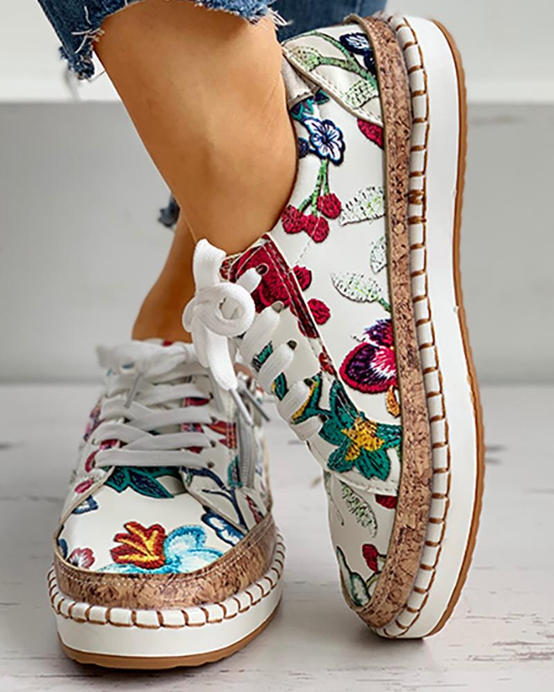 W&W Mode | Orthopädische Turnschuhe mit Blumendruck und Schnürsenkeln