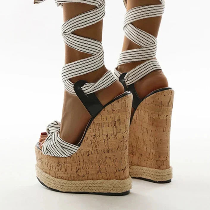 W&W Mode | Verwickelte Lügen Pumpe Sandalen