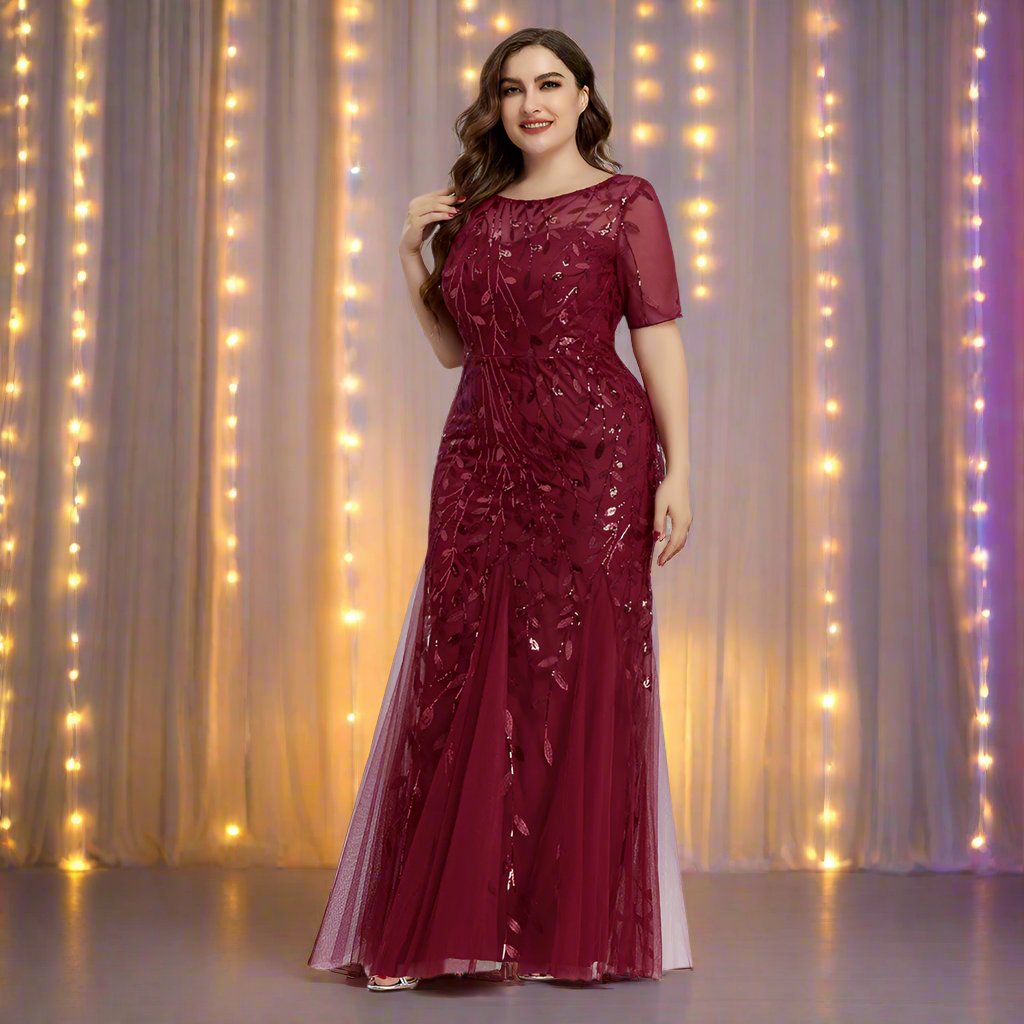 Plus-Size-Abendkleid mit Pailletten, Mesh-Stickerei und Meerjungfrau-Schnitt