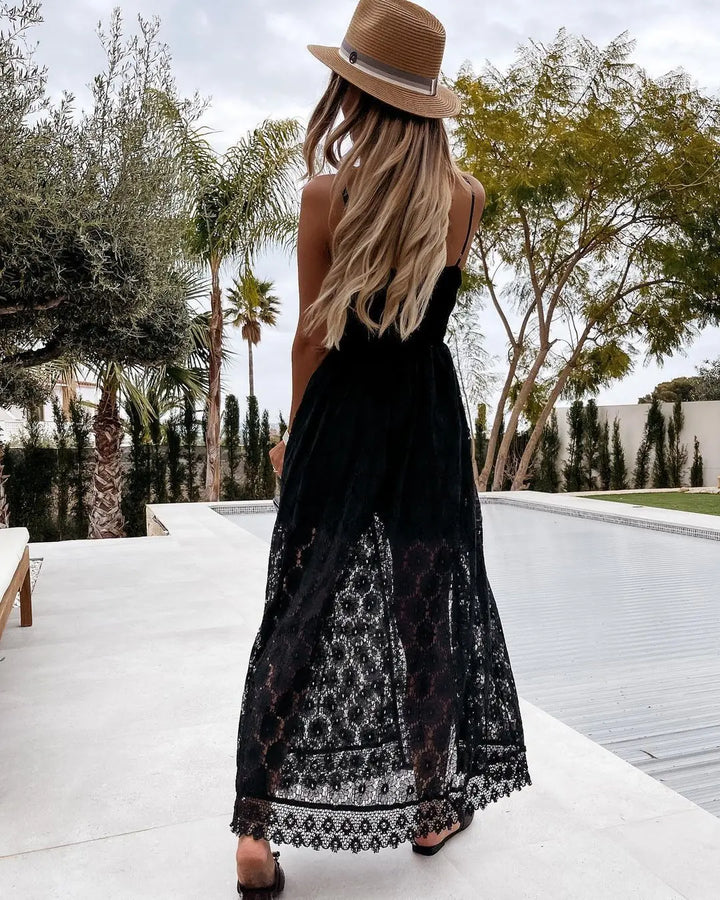 Damen Jumpsuit mit Spitzendesign und figurbetonenden Linien