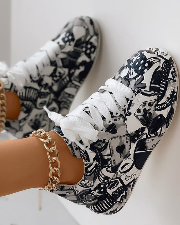 WW | Lässige Sneakers im Graffiti-Stil für Frauen