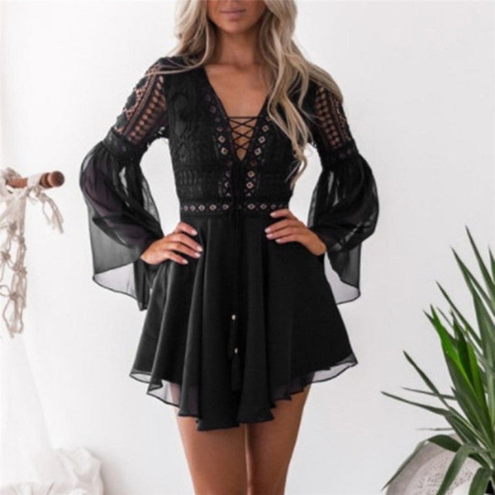W&W Mode | Spitzen-Minikleid mit Weiten Ärmeln