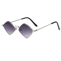 WW | Quadratische Sonnenbrille Für Damen Kühn & Trendy