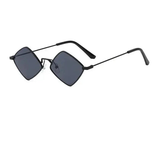 WW | Quadratische Sonnenbrille Für Damen Kühn & Trendy