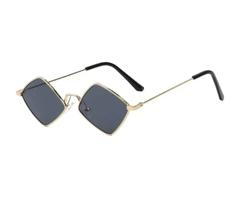 WW | Quadratische Sonnenbrille Für Damen Kühn & Trendy