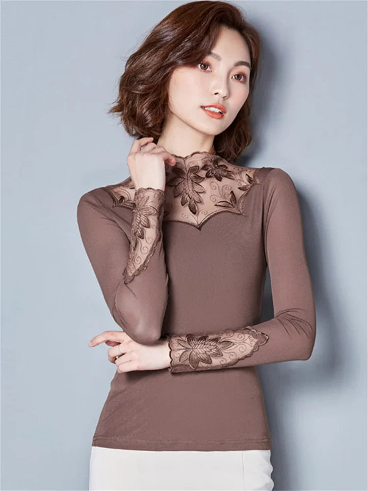 W&W - Spitzenbluse mit Turtleneck