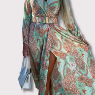Maxikleid mit hohem Schlitz