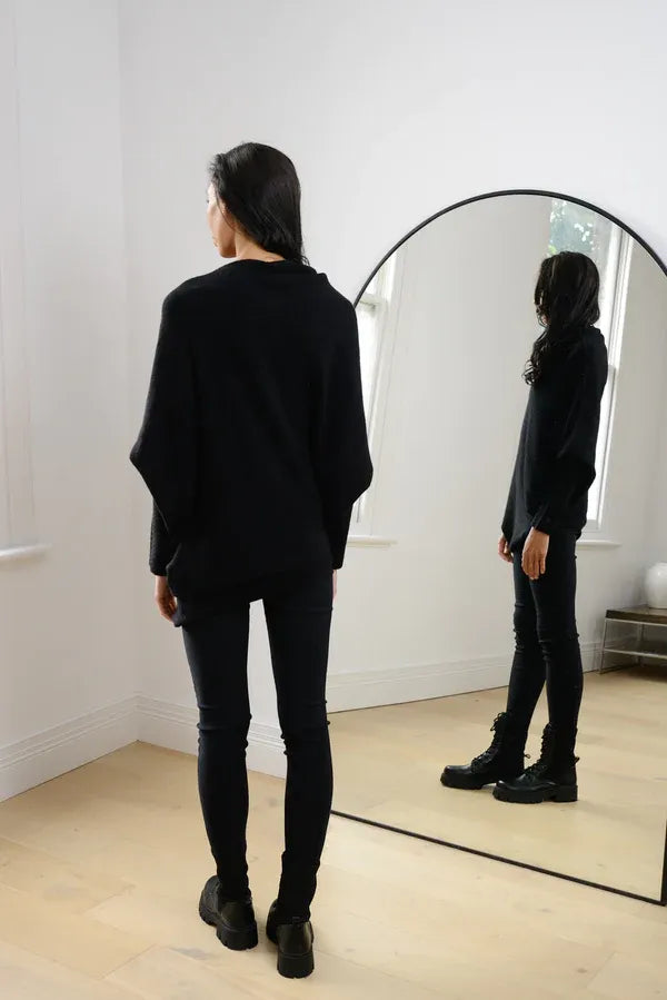 W&W Mode | Asymmetrischer Damenpullover mit eleganter Drapierung