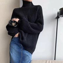 Schwarzer Rollkragenpullover