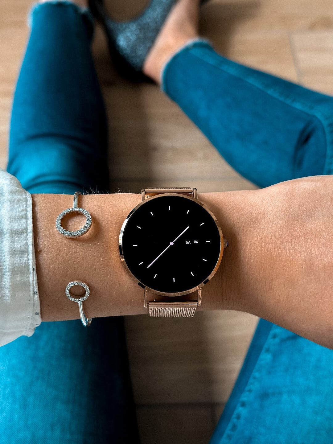 W&W Mode | Ultra Dünne Elegante Damen Smartwatch