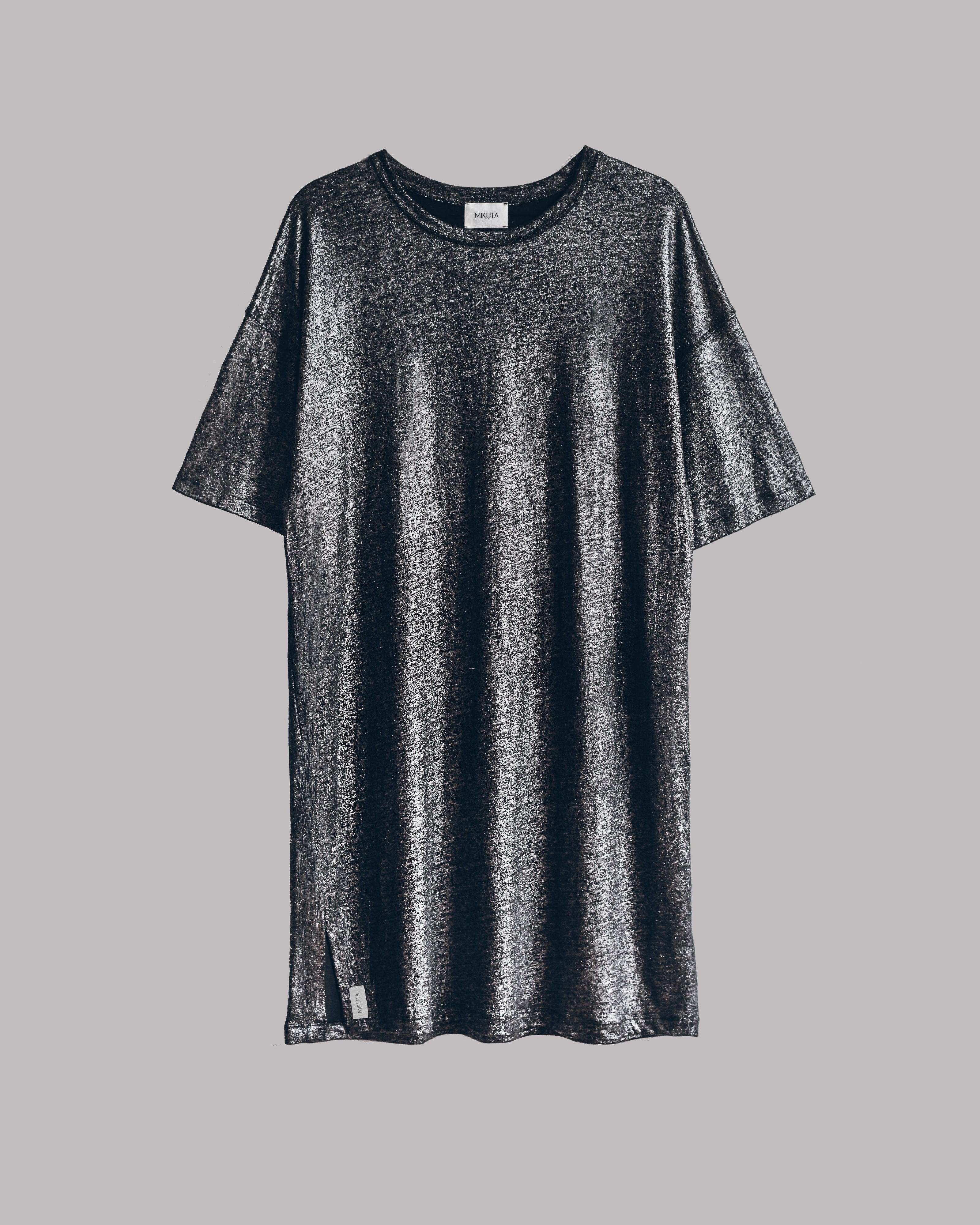 WW | Das dunkel glitzernde Leinenkleid