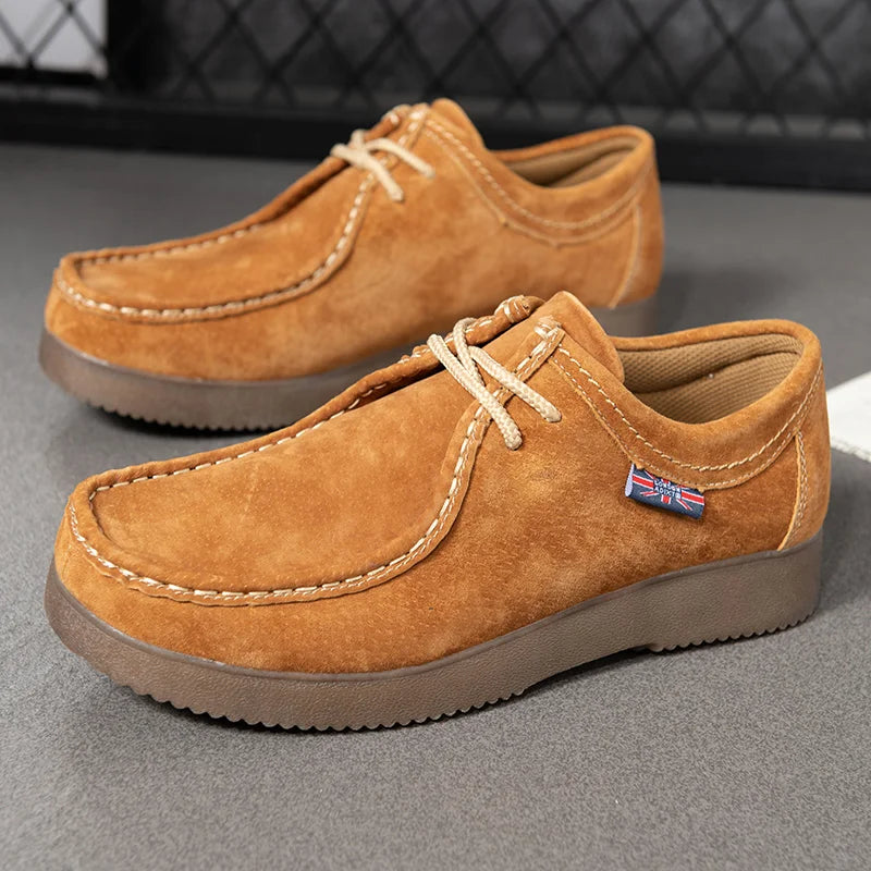 Wildlederschuhe mit rutschfester Sohle