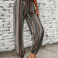 Stilvolle Hose mit Boho-Print