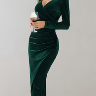 WW | Wickelkleid aus Samt mit langen Ärmeln und Rüschen