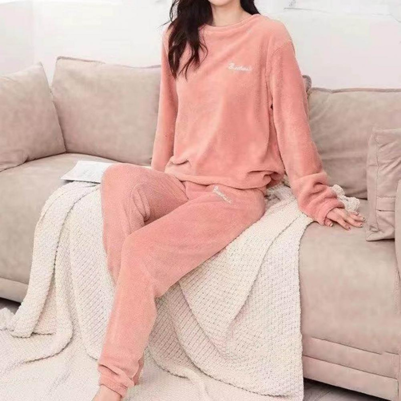 Wolff | Pyjama Set Warme Plüsch-Schlafkleidung für Damen