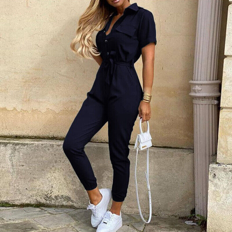 WW | Jumpsuit mit Frisur Upgrade deine Sommergarderobe mit unserem stylischen Jumpsuit mit Frisur