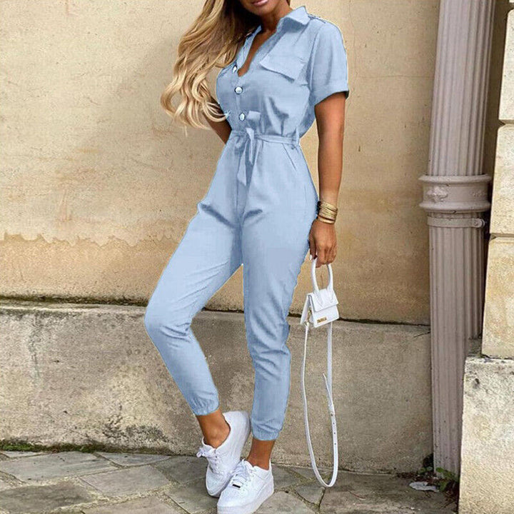W&W Mode | Jumpsuit mit Frisur Upgrade deine Sommergarderobe mit unserem stylischen Jumpsuit mit Frisur