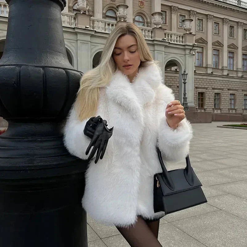 W&W Mode | kurz flauschig Damen Kunstpelzjacken W&W Mode | für Damen