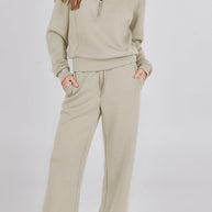 WW | Langes Hosen-Set mit weitem Bein und Revers-Reißverschluss-Sweatshirt