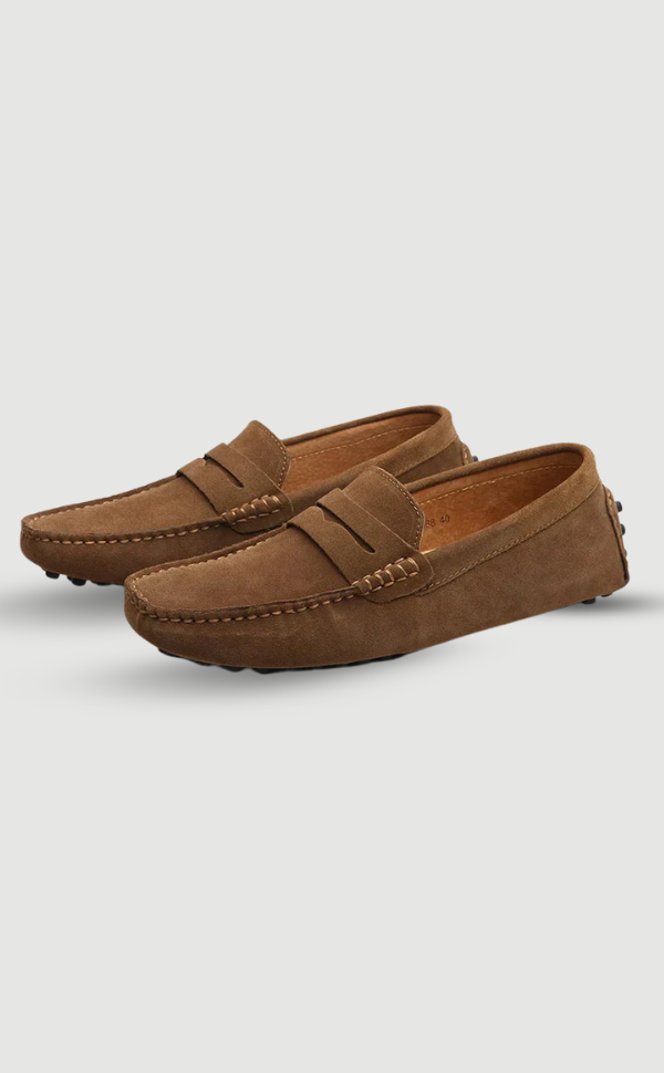 Wildleder-Slipper im italienischen Stil