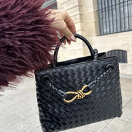 WW | Geflochtene Tasche Stilvoll Und Nachhaltig