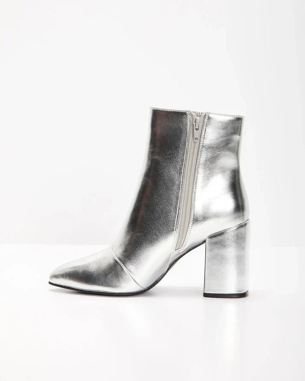 WW | silber metallischen Absatz Stiefelette mit Blockabsatz für einen mutigen und trendigen Look