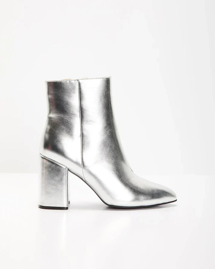 W&W Mode | silber metallischen Absatz Stiefelette mit Blockabsatz für einen mutigen und trendigen Look