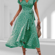 WW | Adored By You Floral Midi Kleid mit Gänseblümchen