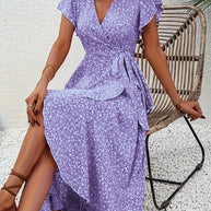 WW | Adored By You Floral Midi Kleid mit Gänseblümchen