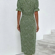WW - Florales Kleid mit V-Ausschnitt