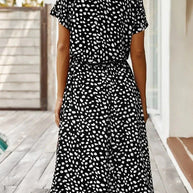 WW - Elegantes kurzärmliges Hemdblusenkleid mit Polka Dots und Kordelzug in der Taille