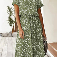 WW - Elegantes kurzärmliges Hemdblusenkleid mit Polka Dots und Kordelzug in der Taille