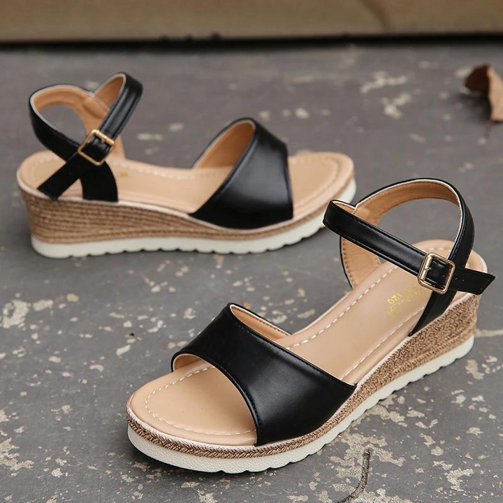 W&W Mode | Keilsandaletten Schritt in den Sommer mit trendigen Keilsandalen