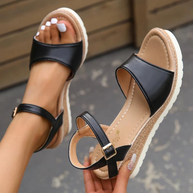 WW | Keilsandaletten Schritt in den Sommer mit trendigen Keilsandalen