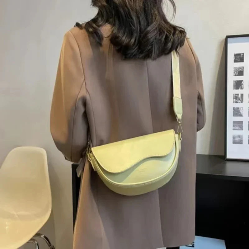 W&W Mode - Damen Schultertasche aus PU-Leder mit breitem Riemen