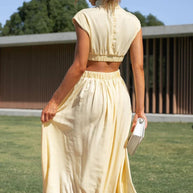 WW | Mock Neck Cutout Midi Kleid
