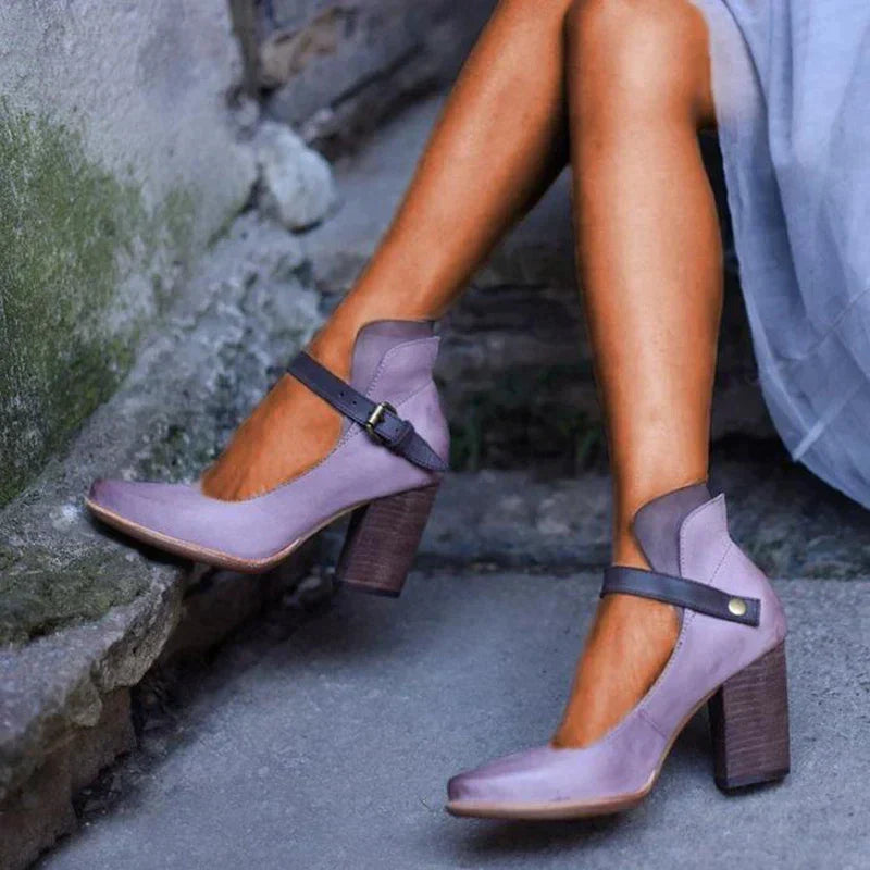 W&W Mode - Eleganter Absatzschuh mit Riemen