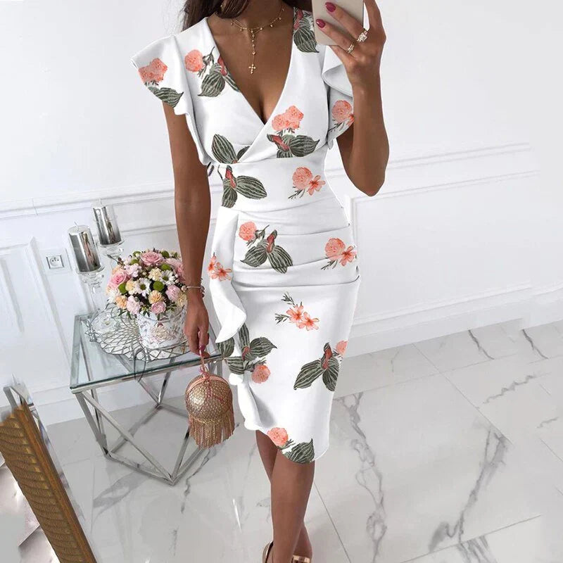W&W Mode | Kleid mit Rüschensäumen und V-Ausschnitt