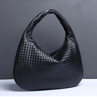 Elegante geräumige Tasche